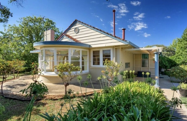 Captain’s Manor- perfect location! Close to everything around Corowa Rutherglen.