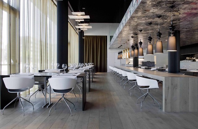 Carbon Hotel - Different Hotels