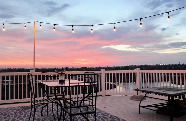 Carlsbad Overlook, 2bed/1bath, newly renovated