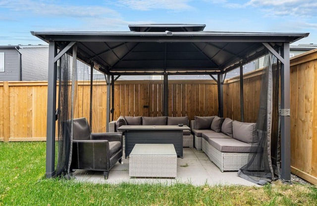 Carrington Cove | Fenced Yard | Office | Dogs Ok