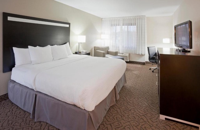 Carrollton Hotel