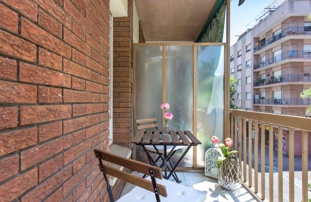 Cartella apartment 4 bedrooms and 2 bathrooms with balcony