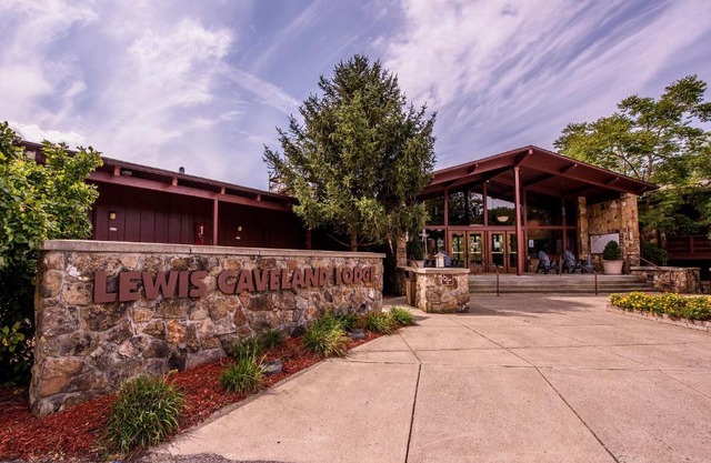 Carter Caves State Resort Park