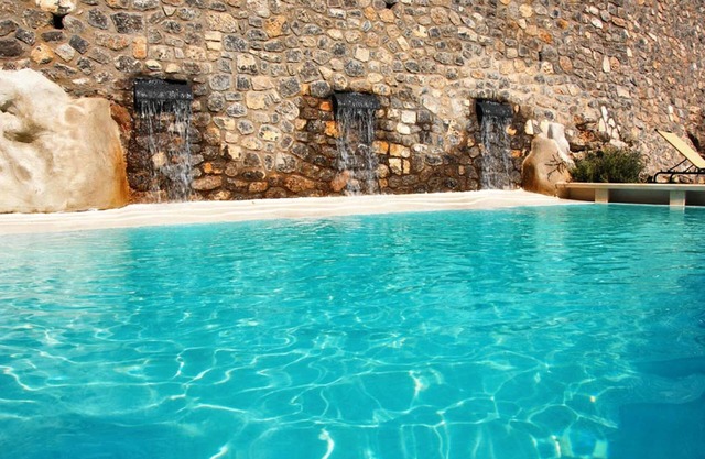 CARTIERA in the only complex with Pool in Amalfi town by AMALFIVACATION.IT