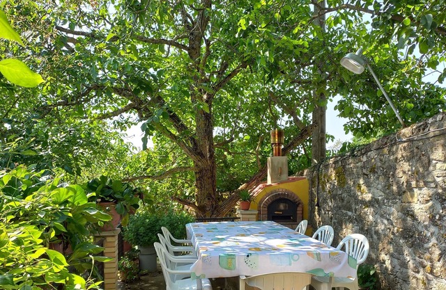 Casa Albaitar, Rural accommodation with garden