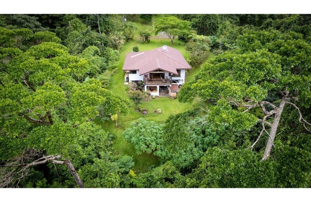 Casa Bromelia, 30 minutes from La Fortuna