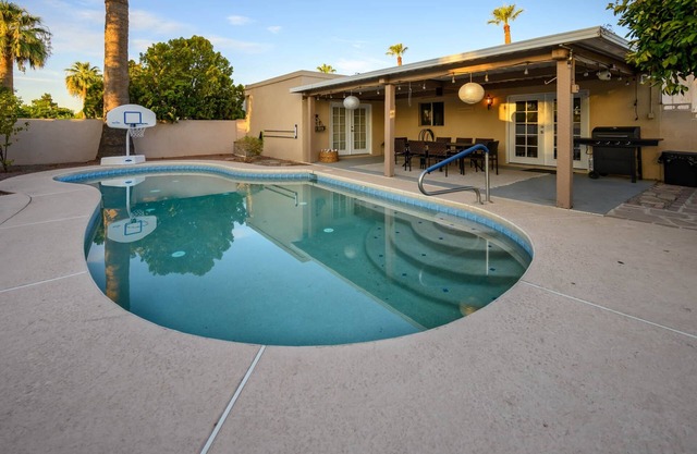 Casa Caliente in Phoenix area