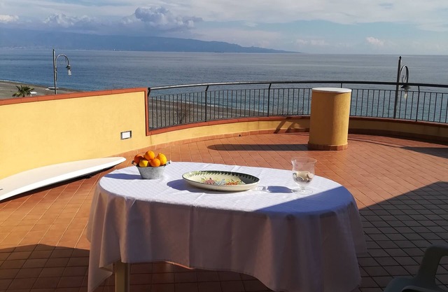 Casa Carmelo, brand new apartment facing the sea