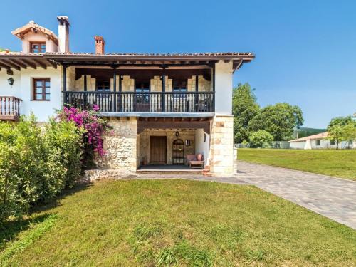 Casa con encanto entre el mar y las montañas