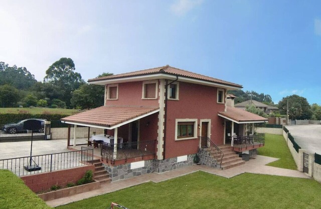 Casa con jardin - El Magnolio 7802