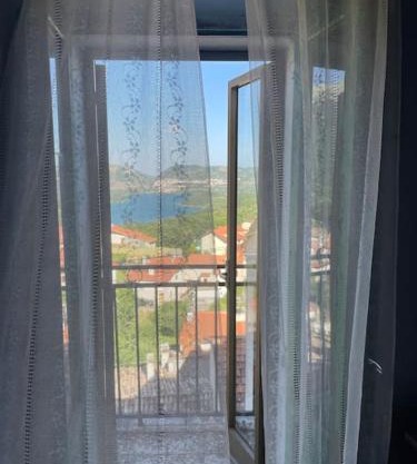 Casa con vista lago