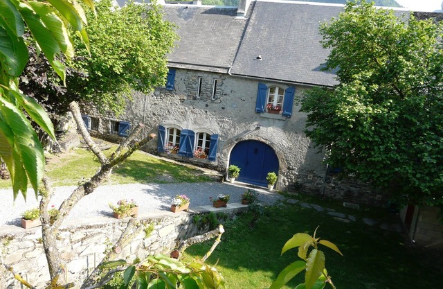 Casa Dartos: A large old village house, very quiet and cosy.