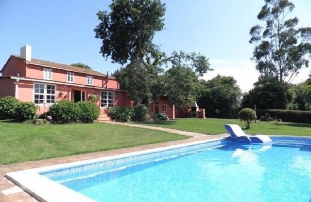 Casa de Piñeiro & Spa (Optional), for a fee.