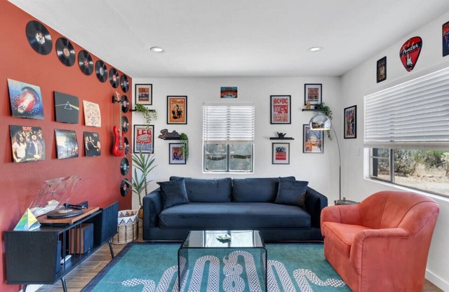 Casa De RocknRoll Tucson