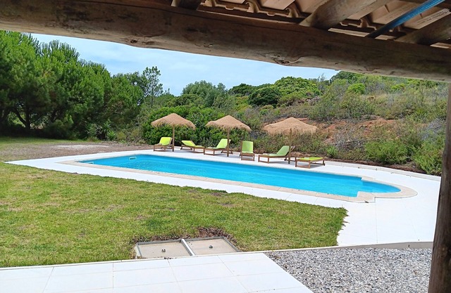 Casa do Cabeço das Águias, 2 km from the beach and 35 km from Lisbon