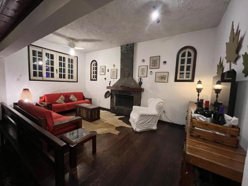 Casa em Itaipava Piscina Lareira e Pet Friendly