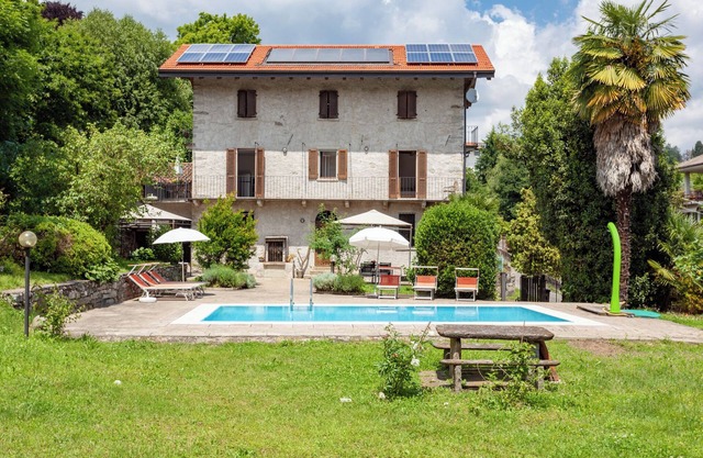 Casa Frey apt. 3 room apartment on Lake Orta with garden and swimming pool