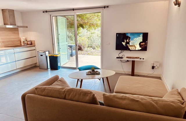 Casa Giardinu, Large apt 85m2 private garden, 5 minutes from Santa Giulia bay!
