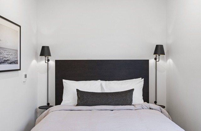 Casa Jardin Unit 5-Boutique Suite in Downtown Santa Barbara