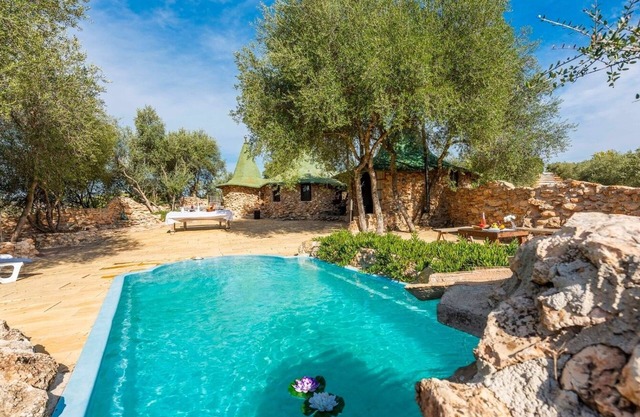 Casa La Laguna de Tiscar Puente Genil by Ruralidays