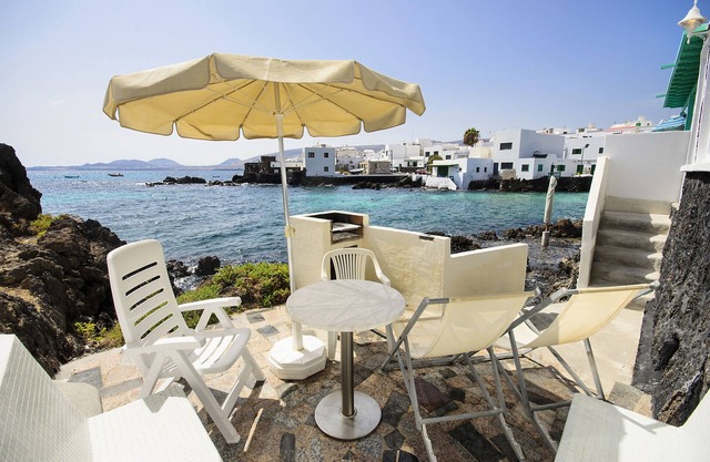 Casa La Marea, unique location by the sea