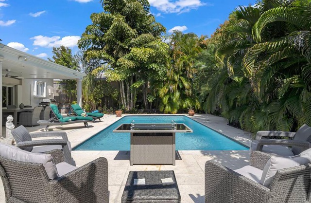 Casa la Miami - Central location Villa with Pool & Gym