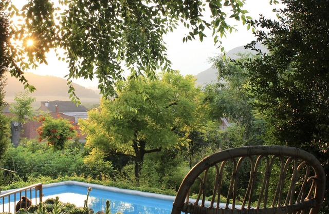 Casa la Vall A house surrounded by nature
