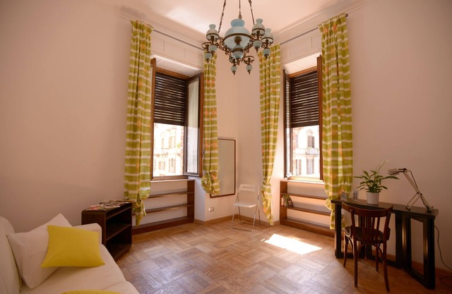 Casa Lescano - central and striking apartment in a historic house.
