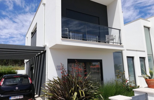 CASA LIMAO (2015) heated pool, near the sea, dunes, forest.