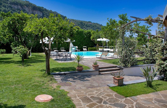 Casa Limoneto with Shared Pool, Garden, Terraces and Parking