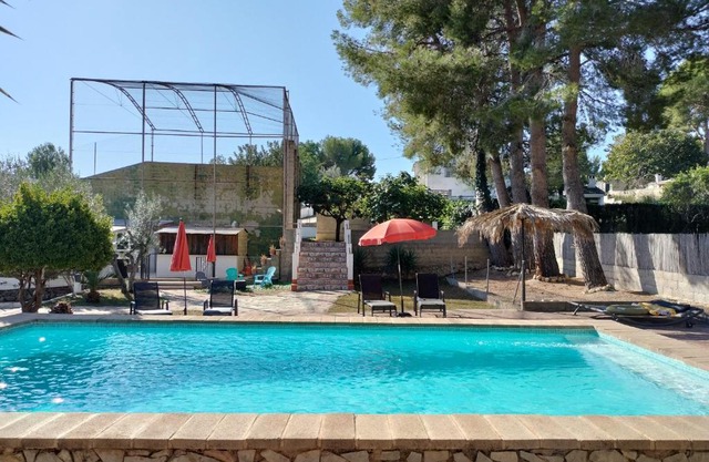 Casa Mas Montanas vakantiehuis met zwembad Max 10-12 pers Vlakbij Valencia