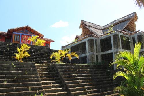 Casa Maya Lodge