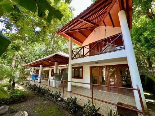 Casa MonoCongo - Laguna de Apoyo