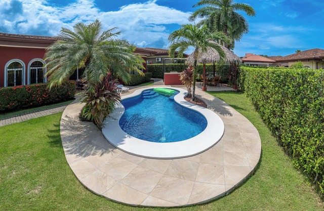 Casa Oasis - Private pool and close to the beach!