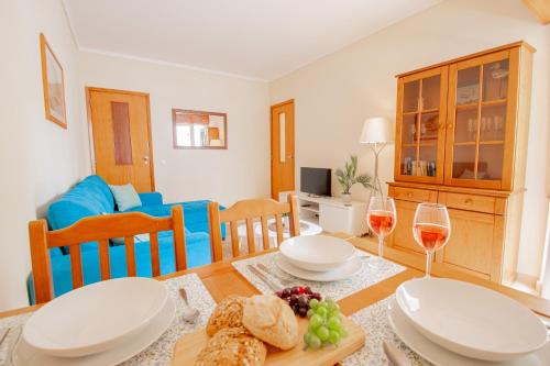 Casa Ocean Breeze, Two bedrooms, 100m from the beach!