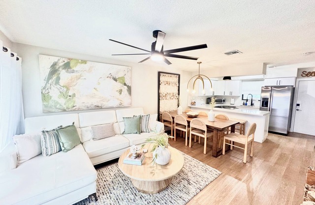 CASA PALMA Key Largo Vacation Rental, Golf Cart, Kayaks, Pools, Beach, 2 Kings