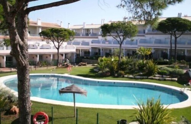 Casa Palmera 3 bedrooms, sleeps 6. Community WiFi