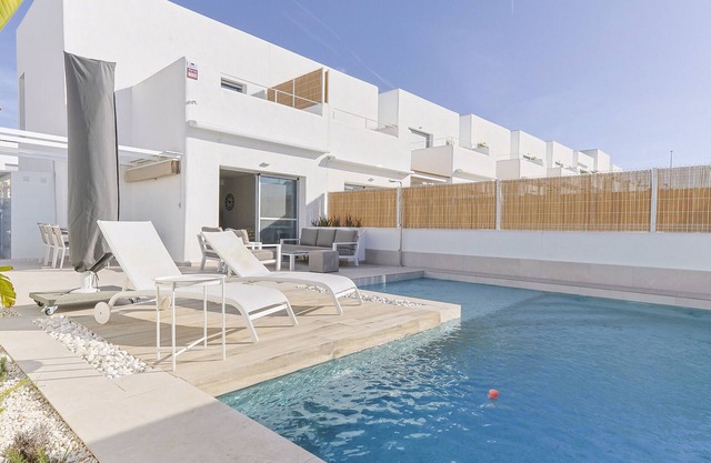 Casa Pinot, a stylish holiday home for 6 people with private pool on the Costa Blanca