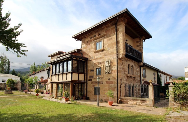 Casa Rural (full rental) Las Casonas de Don Pedro for 20 people