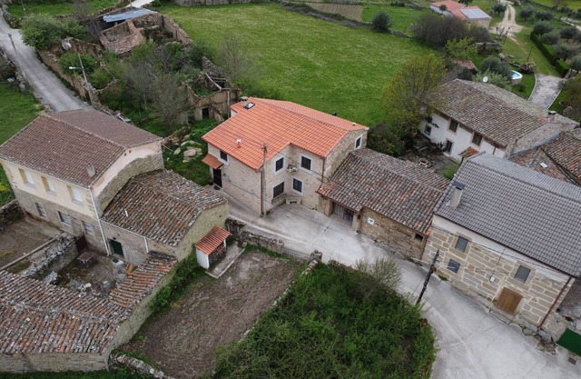 Casa Rural en el Parque Natural Arribes del Duero, a 5 Minutos de Portugal
