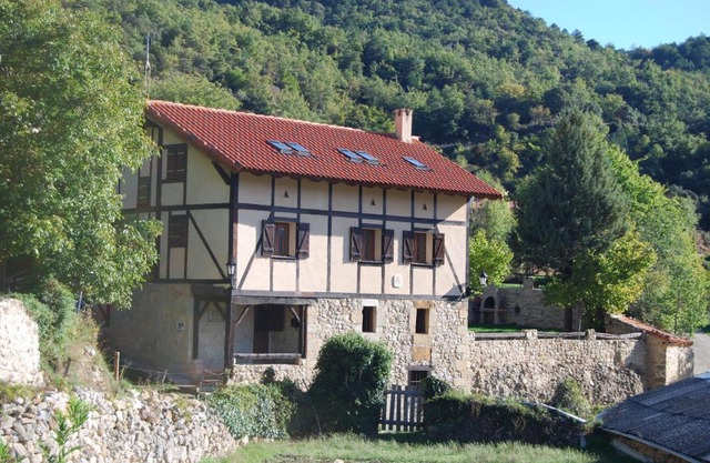 Casa Rural Natura Sobron