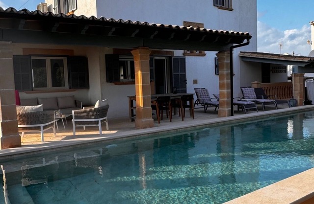 Casa Sigrunella+with infinity pool (12x4m)+ in Cala Llombards