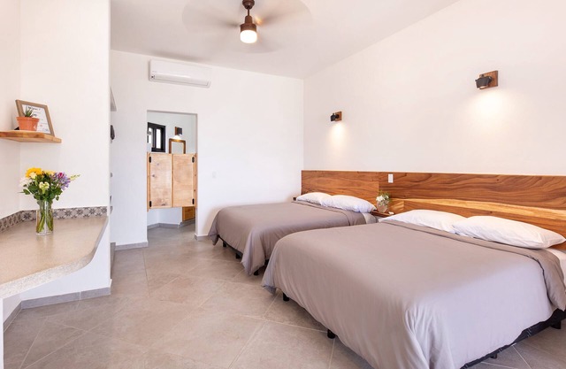 Casa Tako 1, CLEAN modern studio unit, 5 minutes walk to kite launch beach.