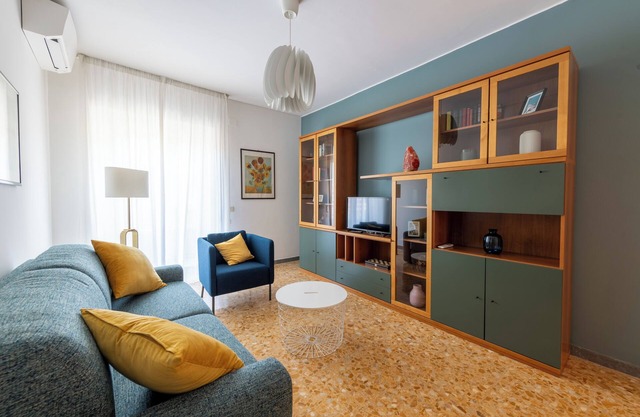 Casa Tripolitania - Two Bedroom Apartment, Sleeps 4
