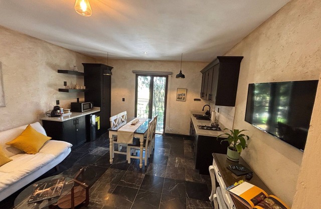 Casa Turicum: Your Romantic Refuge in Val'Quirico