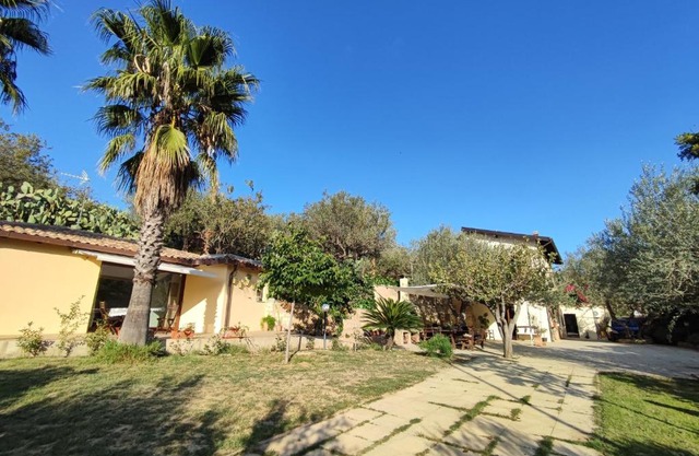 Casa Vacanze La Cuntintizza