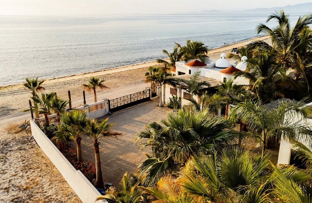 CASACORAZONmx Casita Sirena Beachfront Full Kitchen 175.00/n