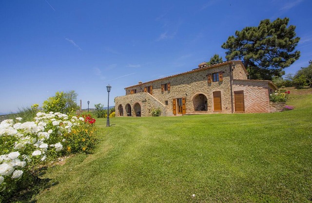 Casale Contea Il Cipresso with swimming pool and panoramic view
