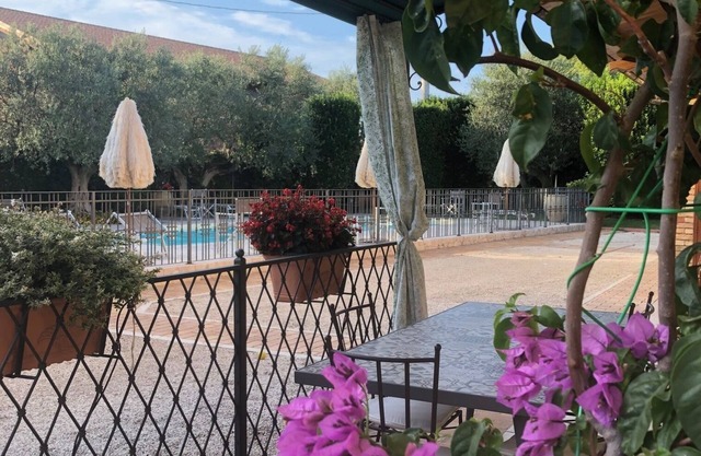 "Casale Giacinta" ancient cottage between sea and mountains with swimming pool