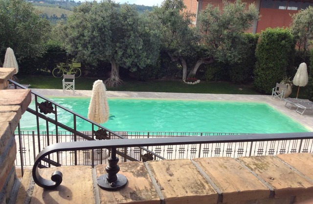"Casale Giacinta" ancient cottage between sea and mountains with swimming pool
